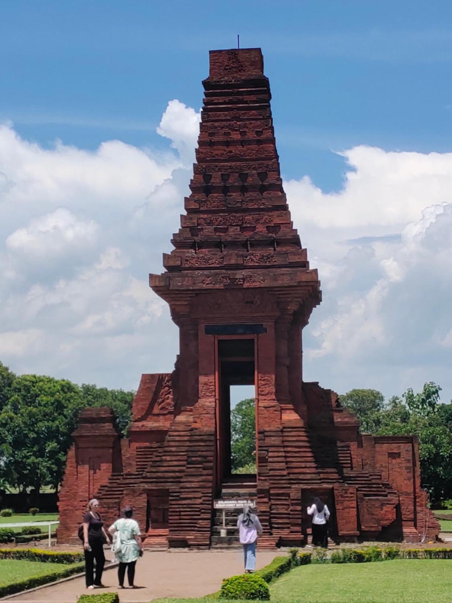 Апартаменты Grha Pawitra Trowulan Экстерьер фото